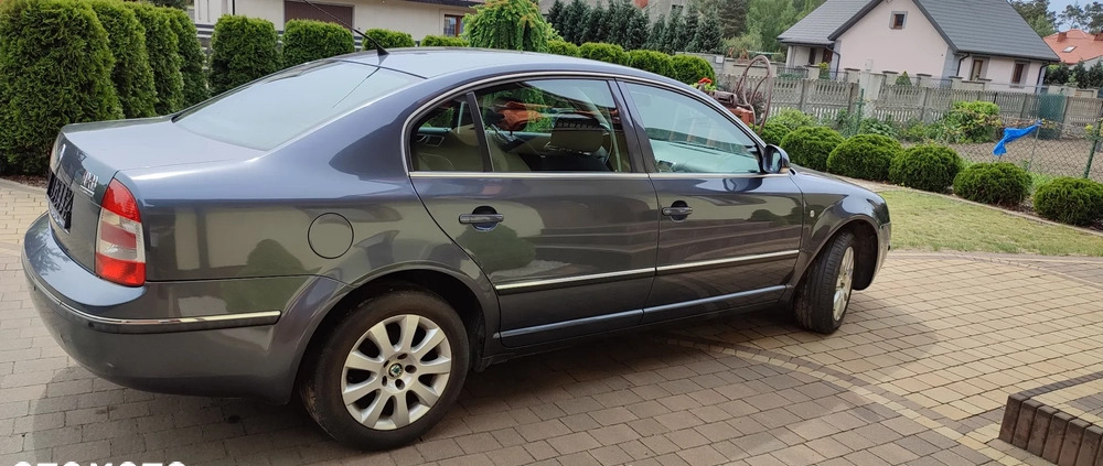 Skoda Superb cena 12500 przebieg: 294000, rok produkcji 2007 z Krzepice małe 326